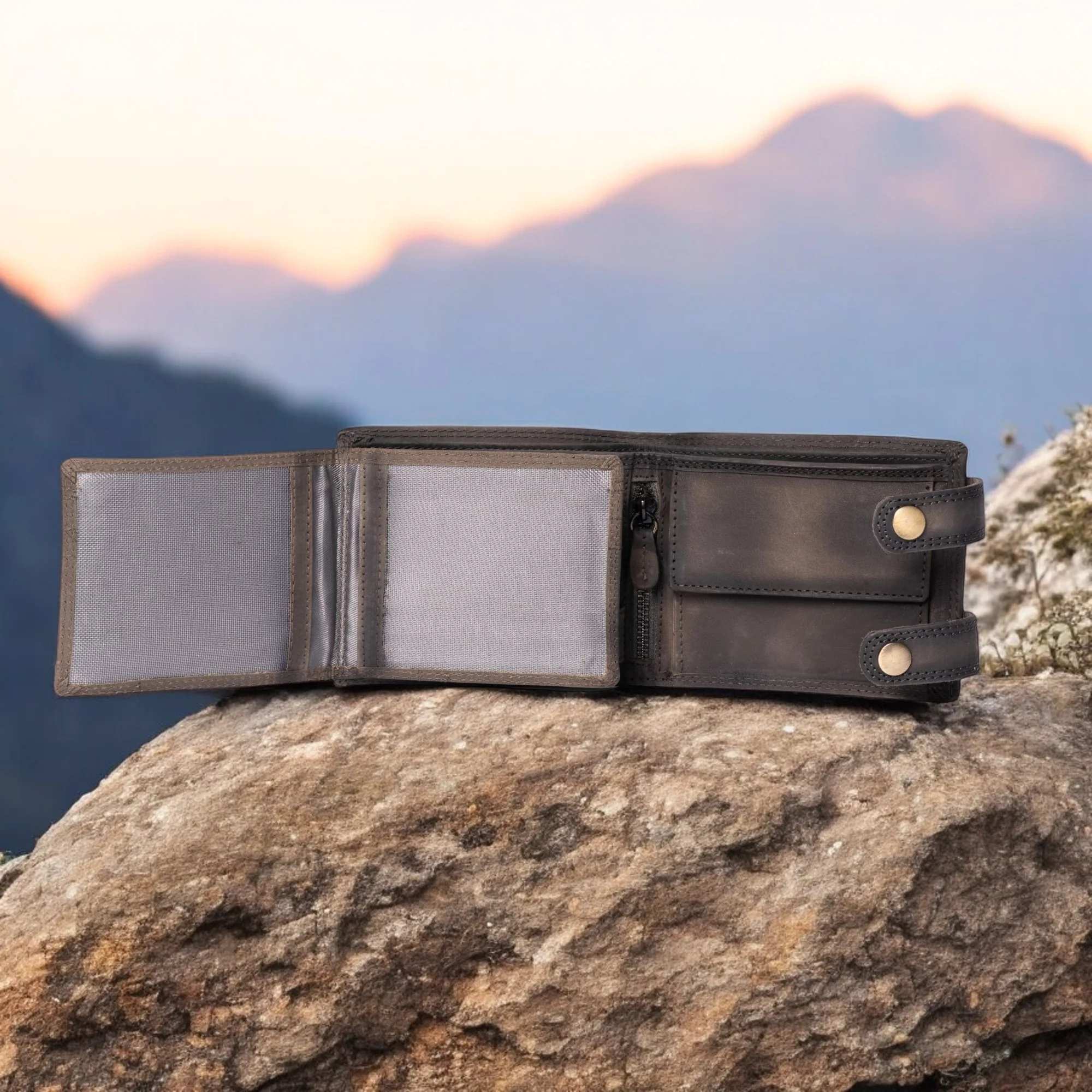 Eagle's Crest Wallet - Brown Full Grain Leather Wallet - Image 7