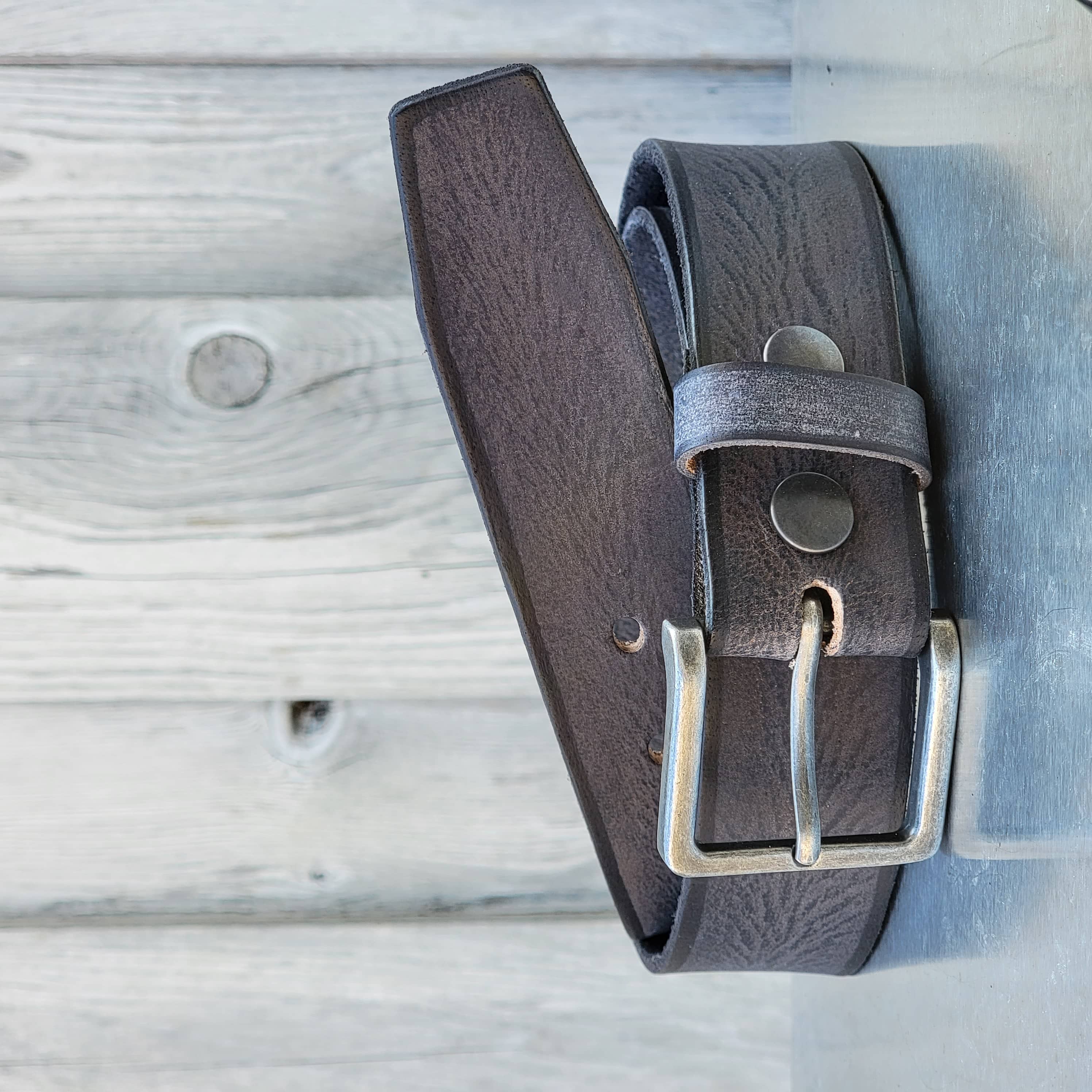 The Mountain Belt - Grey Leather Belt with Charred Edges - Image 5