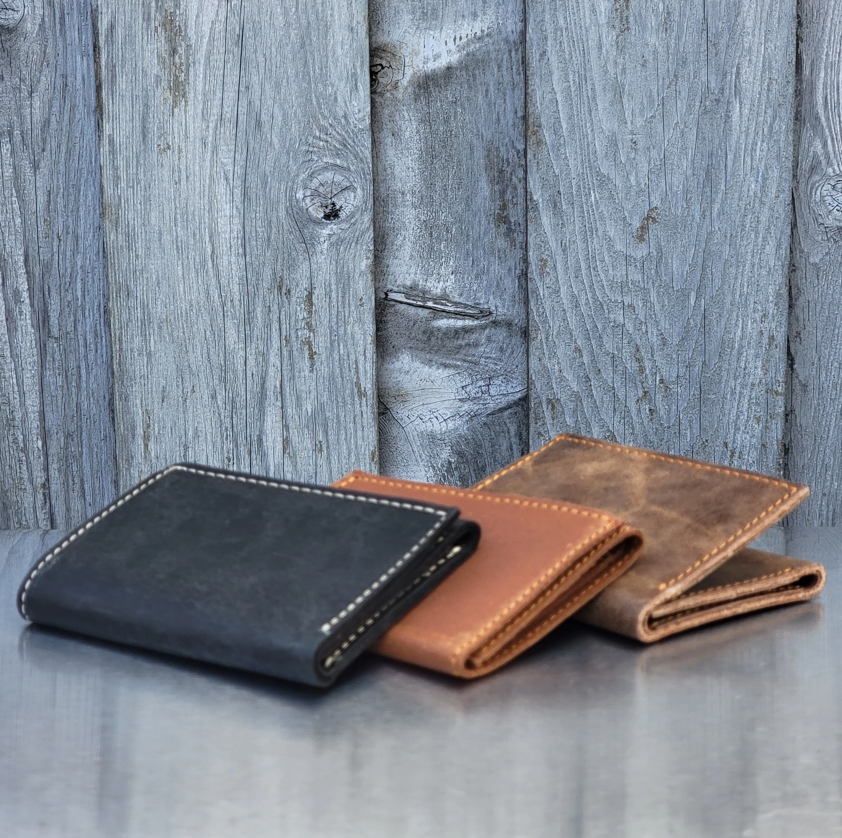 Meraki - Engraved Black Full Grain Leather Trifold Wallet - Image 3