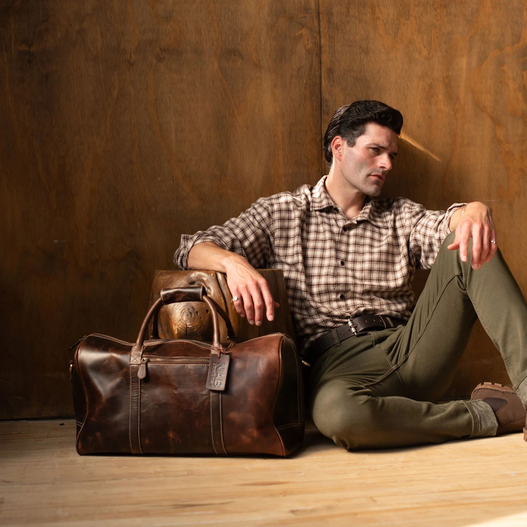The Wayfarer Bag - Brown Classic Full-Grain Leather Duffle Bag - Image 5