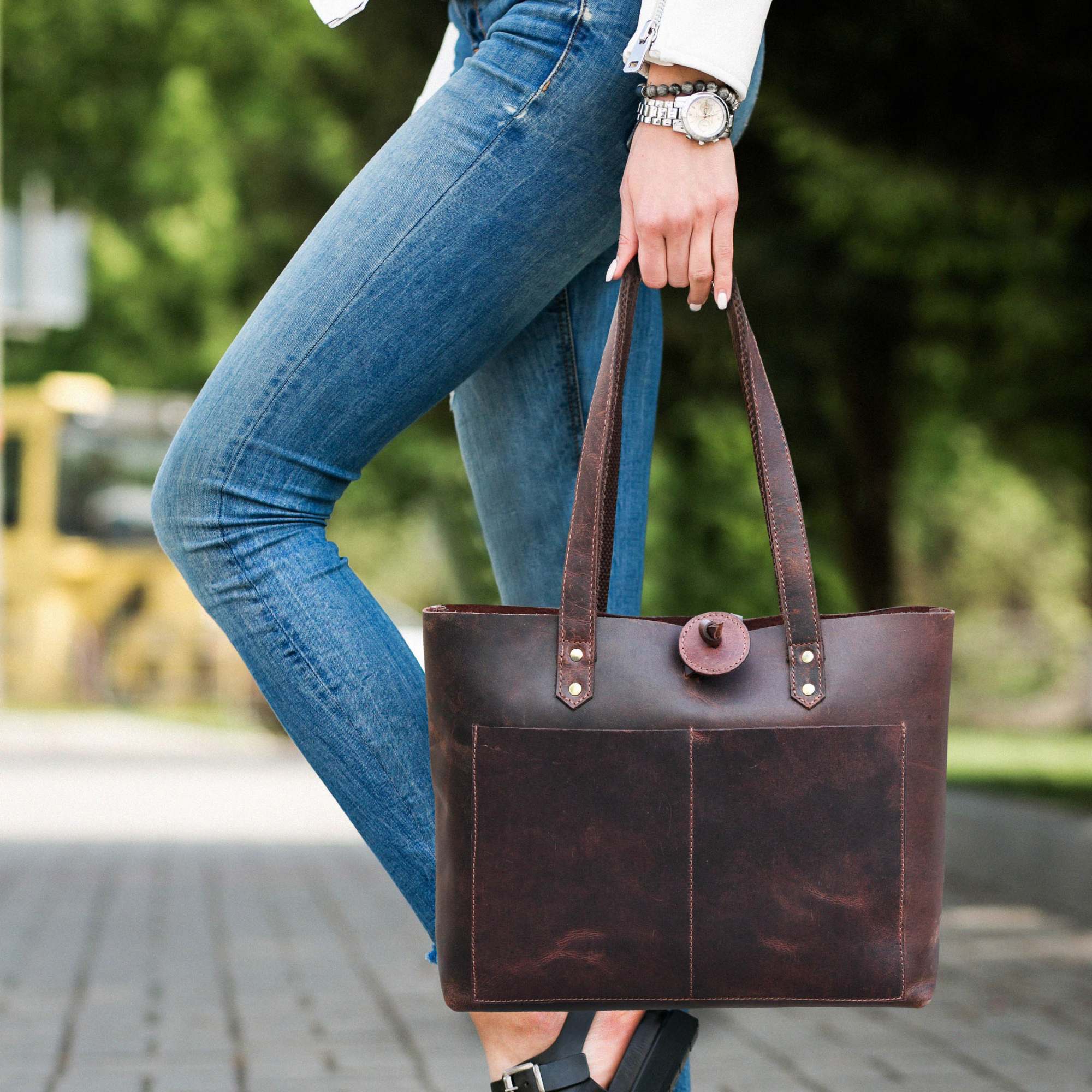 Tolredo - Black Leather Tote Bag with Leather Closure - Image 8
